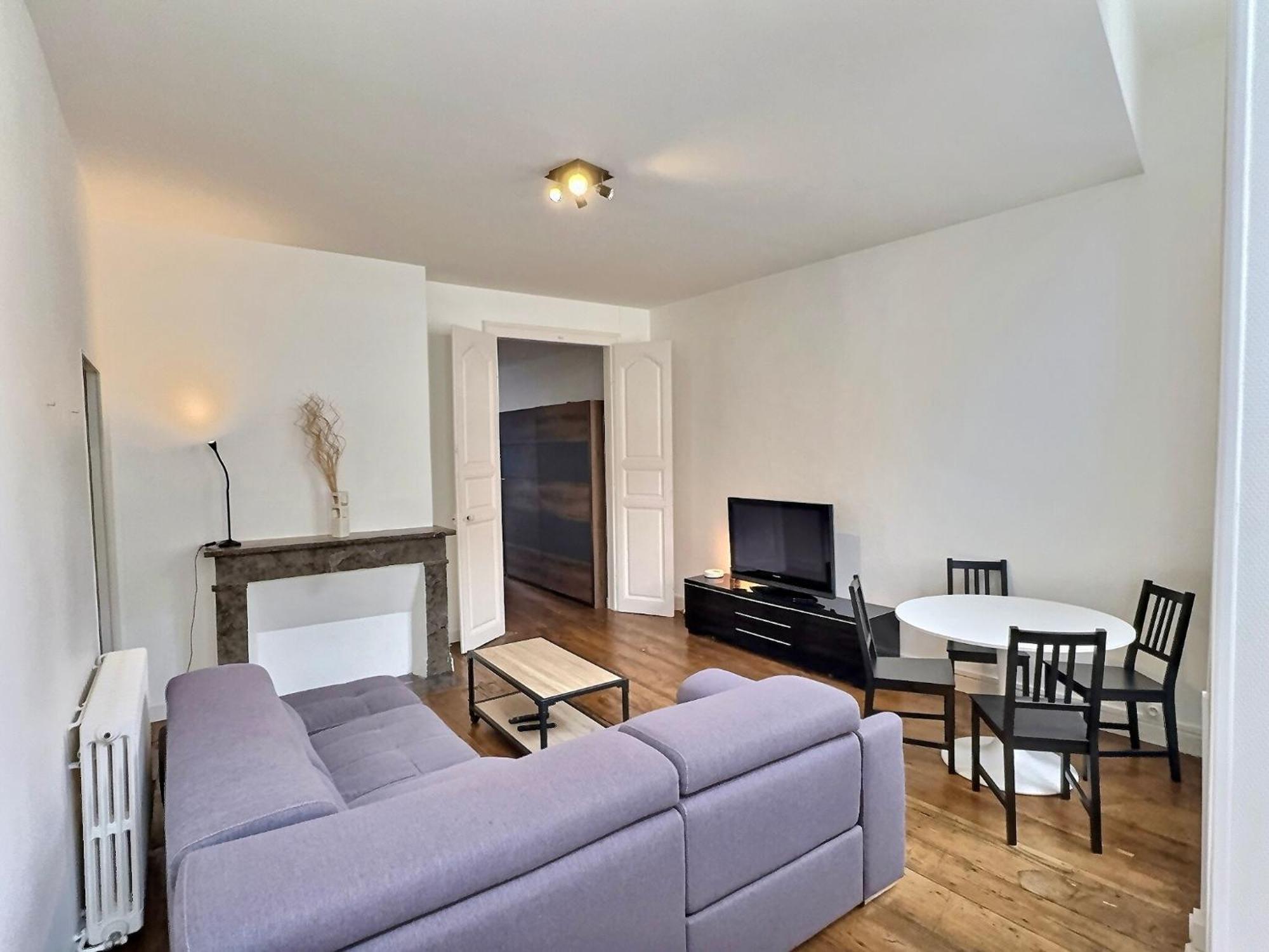 Wonderhost, Superbes Volumes Et Charme De L'Ancien Daire Pau Dış mekan fotoğraf